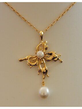 Gold Papillon Butterfly Necklace Pearl 925 Sterling Silver 18K